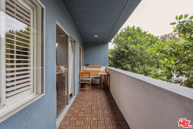 1126 N Central Avenue 112, Glendale, CA 91202