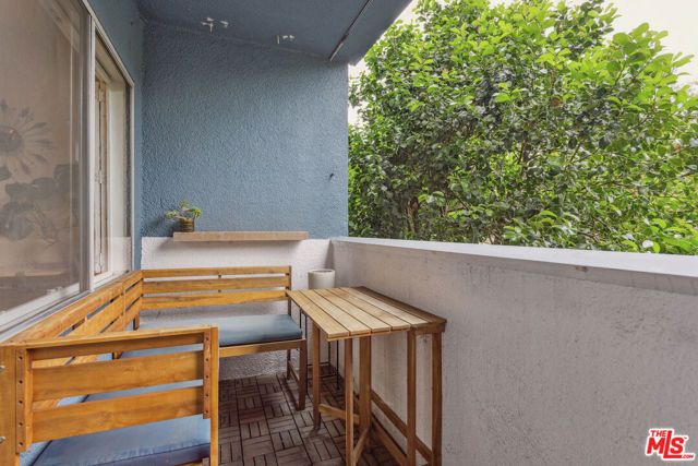 1126 N Central Avenue 112, Glendale, CA 91202