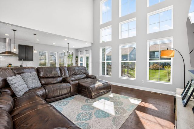 7247 Yarrow Run Road, Plain City, OH 43064