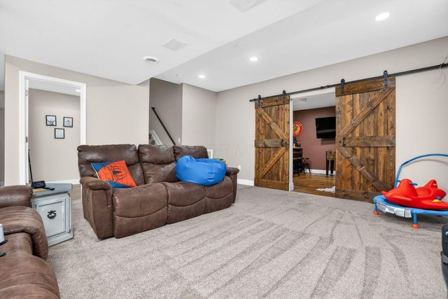 7247 Yarrow Run Road, Plain City, OH 43064