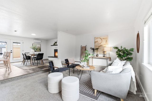 2723 Hillcrest Ln, Caldwell, ID 83605