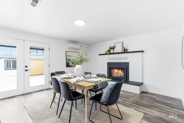 2723 Hillcrest Ln, Caldwell, ID 83605