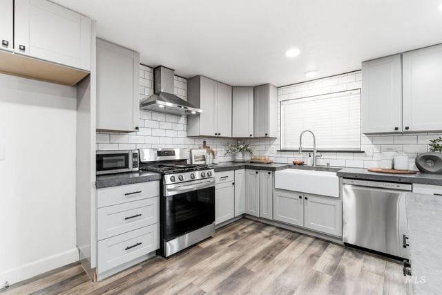 2723 Hillcrest Ln, Caldwell, ID 83605