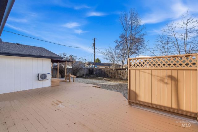 2723 Hillcrest Ln, Caldwell, ID 83605