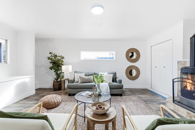 2723 Hillcrest Ln, Caldwell, ID 83605