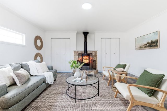 2723 Hillcrest Ln, Caldwell, ID 83605