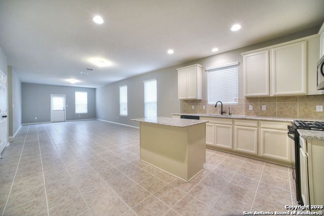 1443 KEDROS, San Antonio, TX 78245