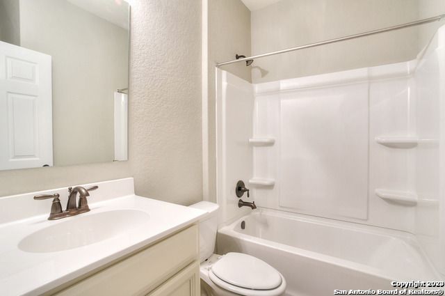 1443 KEDROS, San Antonio, TX 78245