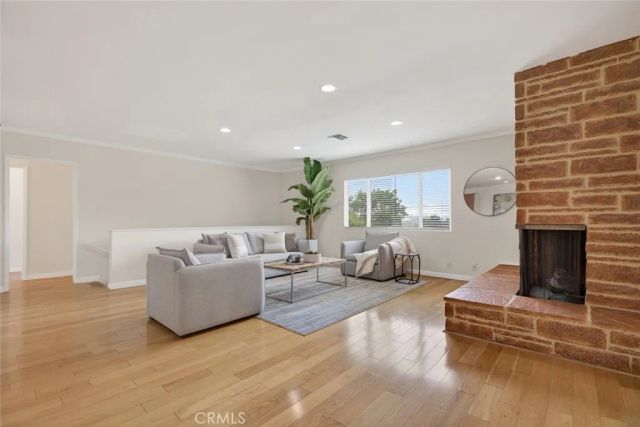 4809 Lowell Avenue, La Crescenta, CA 91214