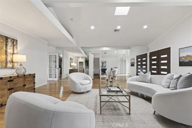 4809 Lowell Avenue, La Crescenta, CA 91214