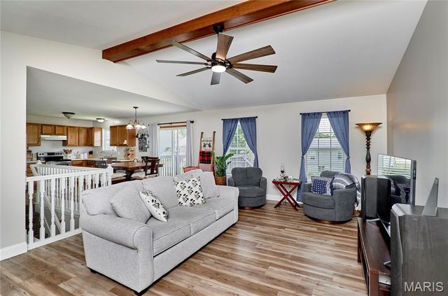 34 Robin Hood Drive, Troy, MO 63379
