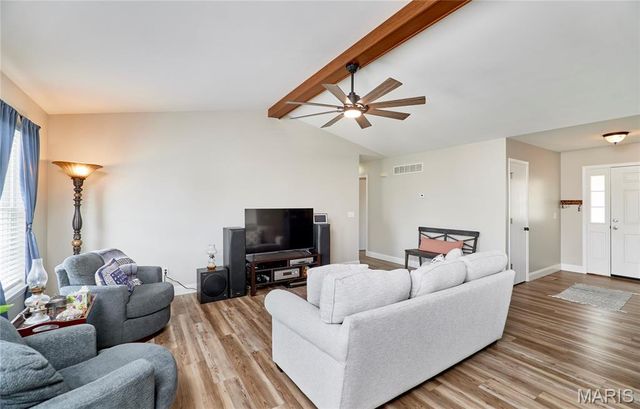 34 Robin Hood Drive, Troy, MO 63379
