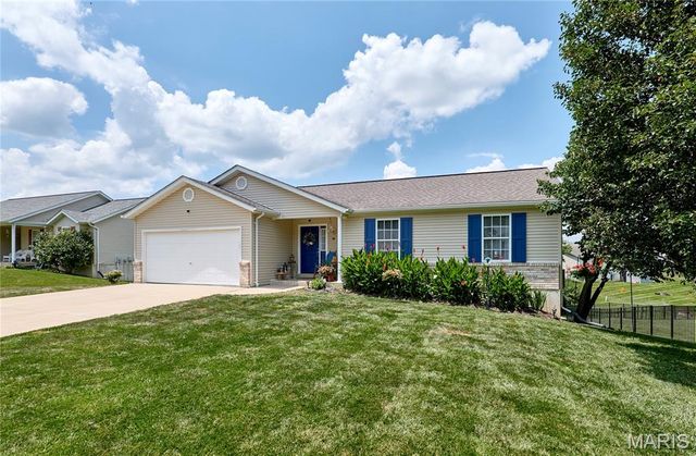 34 Robin Hood Drive, Troy, MO 63379