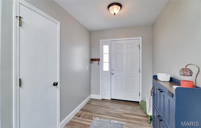 34 Robin Hood Drive, Troy, MO 63379
