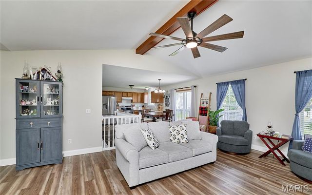 34 Robin Hood Drive, Troy, MO 63379