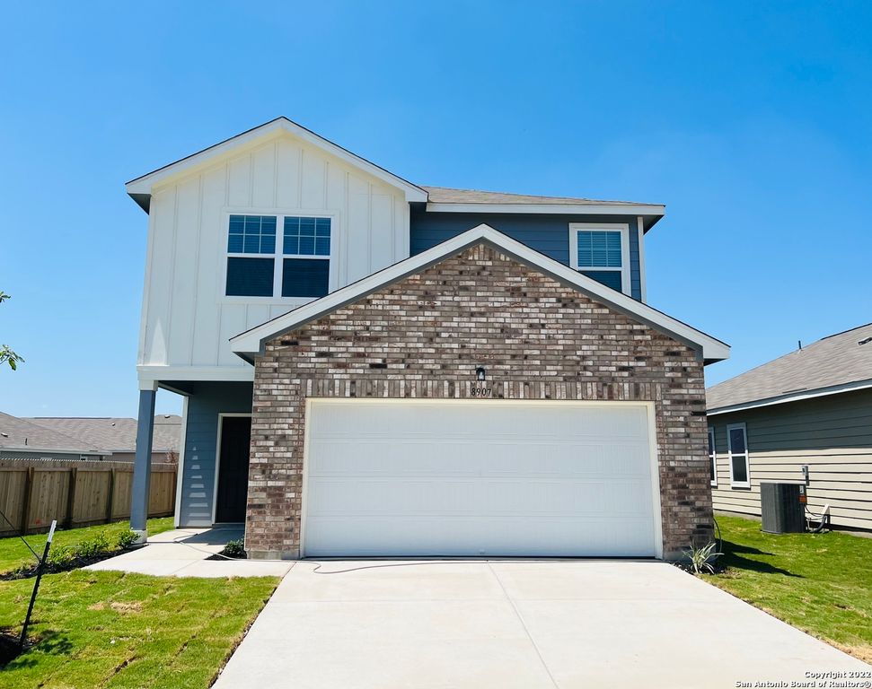 8907 COLONY MDW, Converse, TX 78109