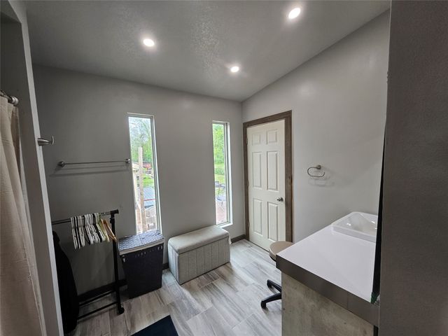 2778 NE Broadway Avenue, Des Moines, IA 50317