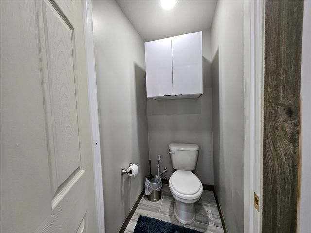 2778 NE Broadway Avenue, Des Moines, IA 50317
