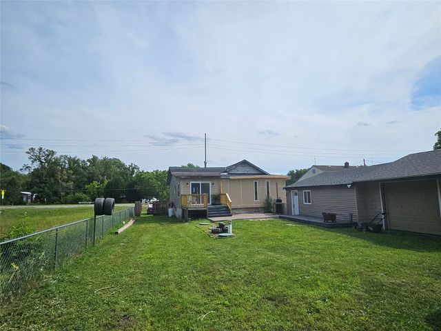 2778 NE Broadway Avenue, Des Moines, IA 50317