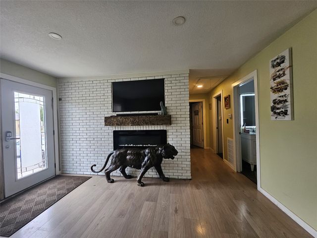 2778 NE Broadway Avenue, Des Moines, IA 50317