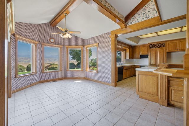 315 Valley View Drive, Exeter, CA 93221