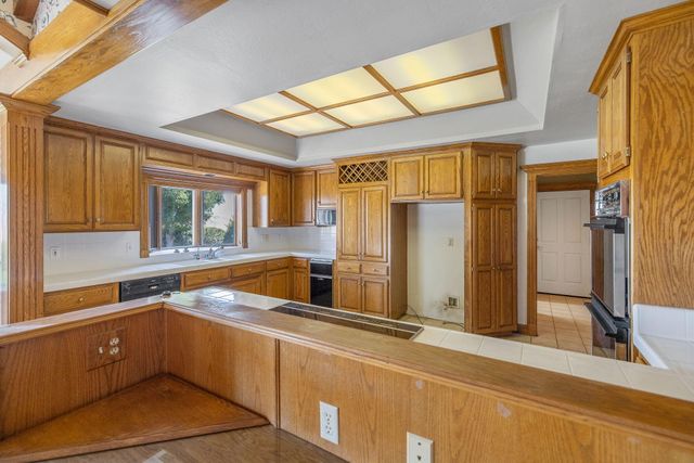 315 Valley View Drive, Exeter, CA 93221