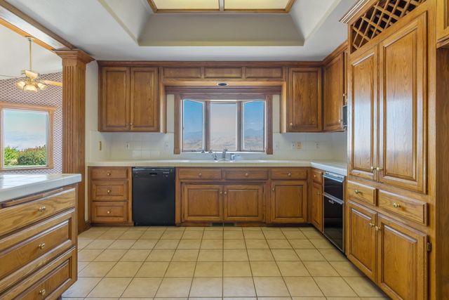 315 Valley View Drive, Exeter, CA 93221