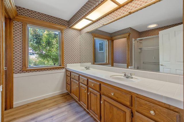 315 Valley View Drive, Exeter, CA 93221