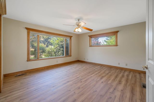 315 Valley View Drive, Exeter, CA 93221