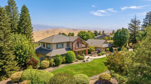 315 Valley View Drive, Exeter, CA 93221