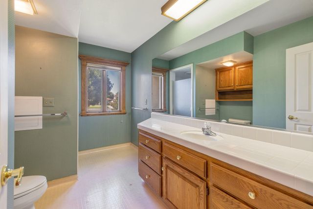 315 Valley View Drive, Exeter, CA 93221