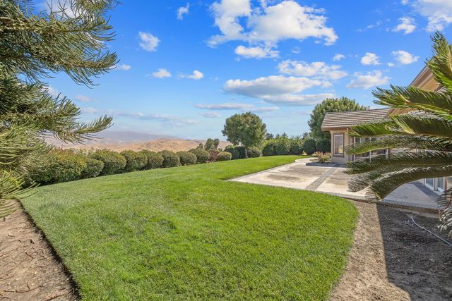 315 Valley View Drive, Exeter, CA 93221