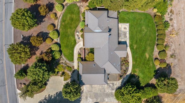 315 Valley View Drive, Exeter, CA 93221