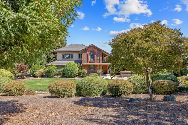 315 Valley View Drive, Exeter, CA 93221