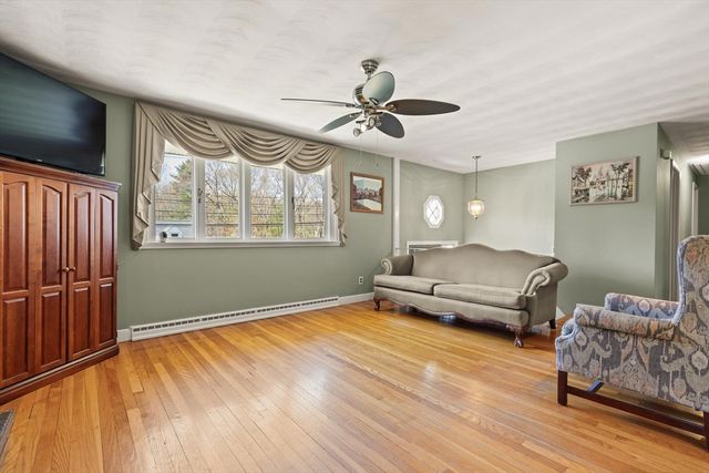 204 Nashua Rd, Billerica, MA 01862