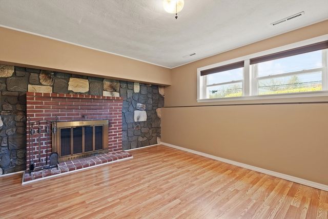 204 Nashua Rd, Billerica, MA 01862