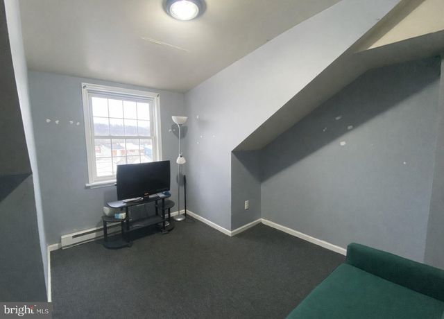 274 E ELM ST, Allentown, PA 18109