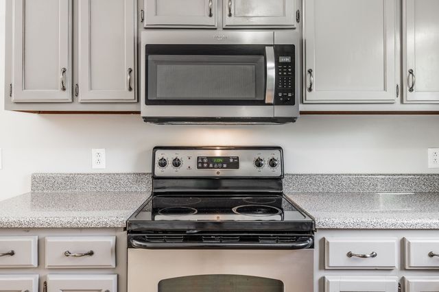 4803 Church St, Greenbrier, TN 37073