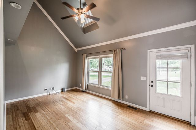 4803 Church St, Greenbrier, TN 37073
