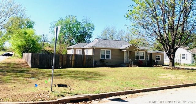 6742 E 6th Street, Tulsa, OK 74112