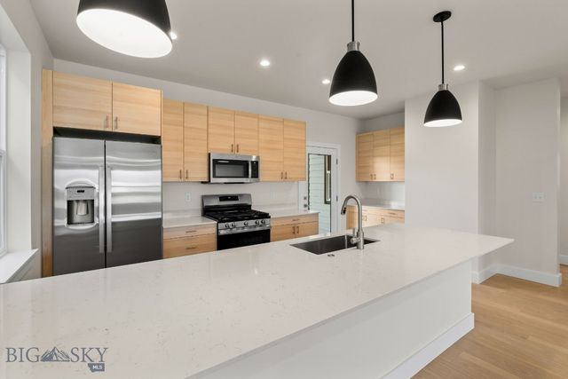 809 Spaniel Lane, Belgrade, MT 59714