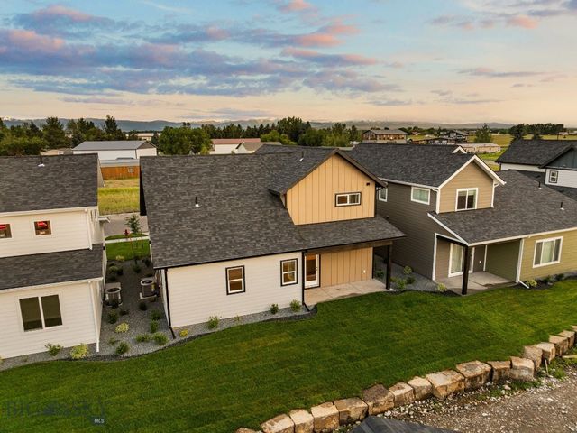 809 Spaniel Lane, Belgrade, MT 59714