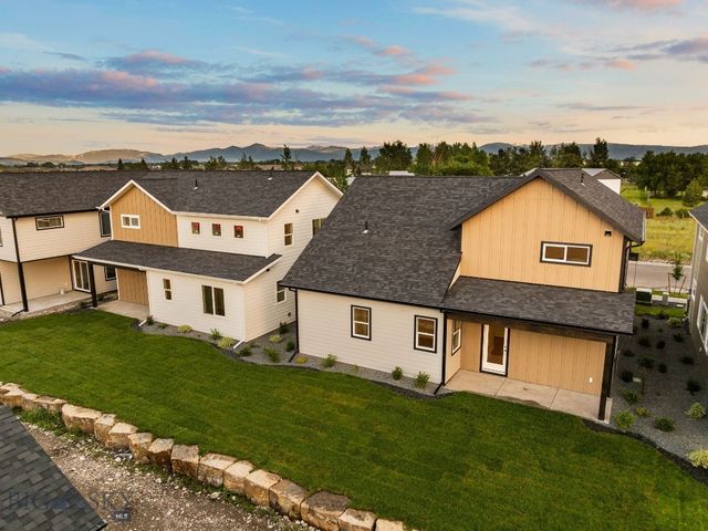 809 Spaniel Lane, Belgrade, MT 59714