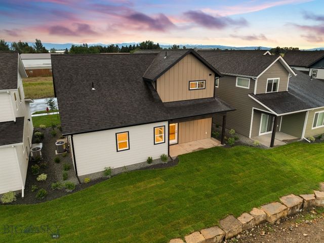809 Spaniel Lane, Belgrade, MT 59714