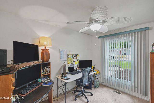35 Buckingham Drive, Jackson, NJ 08527