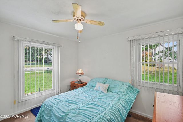 35 Buckingham Drive, Jackson, NJ 08527