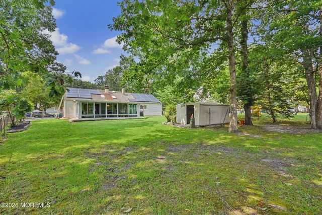 35 Buckingham Drive, Jackson, NJ 08527