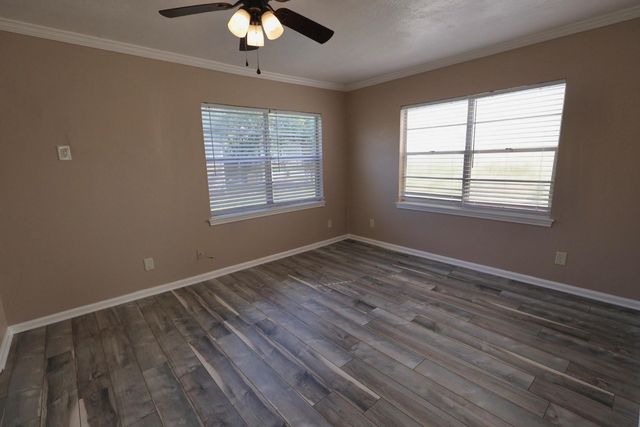 642 5th Street, Dickinson, TX 77539