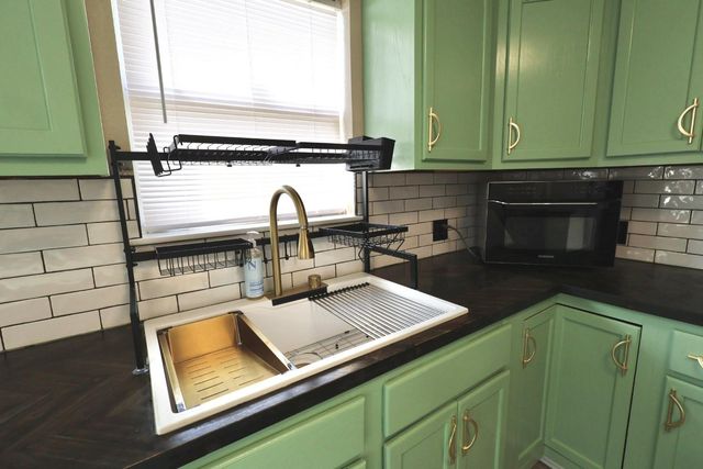 642 5th Street, Dickinson, TX 77539