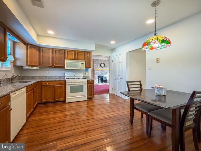 3326 E HAYES RD, Norristown, PA 19403